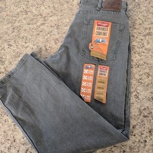 Wrangler 34X30 Relaxed Fit Jeans